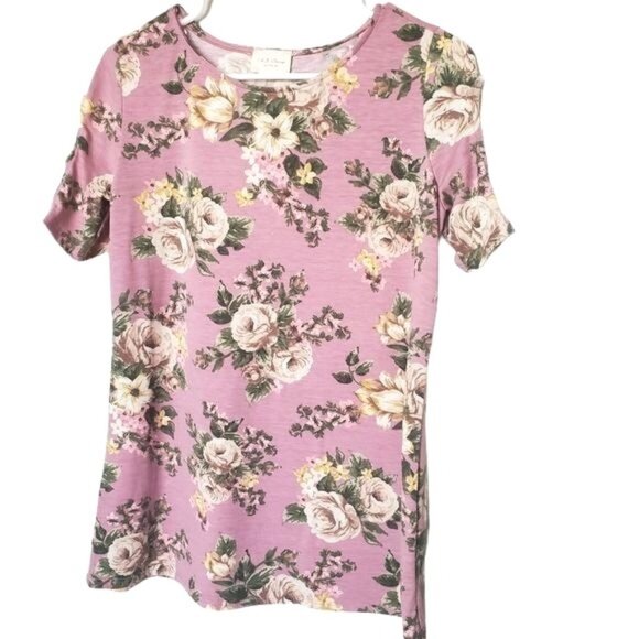 1.4.3. STORY Womens Top Small Floral‎ Lavender Green Yellow Flowers Femanine - Picture 1 of 9